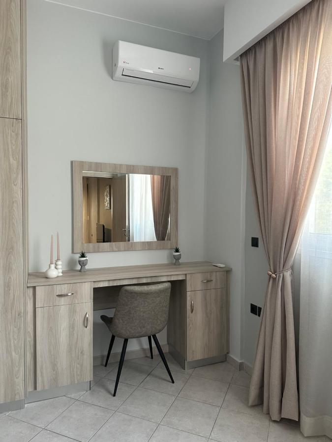 Little Nest - Luxury Living Apartment คอสทาวน์ ภายนอก รูปภาพ