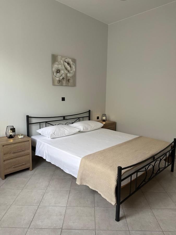 Little Nest - Luxury Living Apartment คอสทาวน์ ภายนอก รูปภาพ